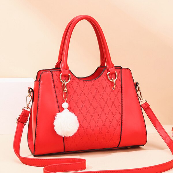 SWEET FUR DETAILED HANDBAG