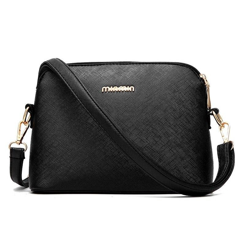 BASIC BLACK SHOULDER BAG