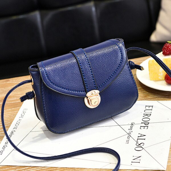 NAVY BASIC SHOULDER BAG WITH FLAP DETAILED