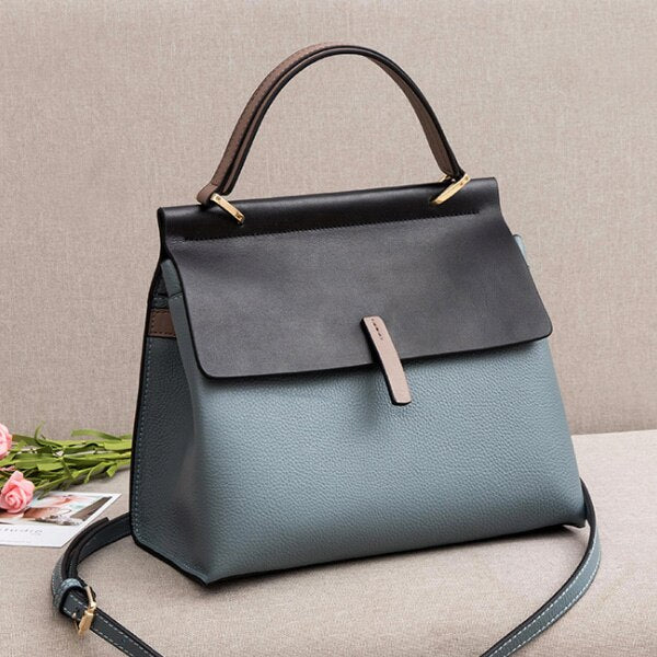 CONTRASTING COLOR DETAILED BASIC HANDBAG