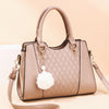 HAIRBALL TASSEL DETAILED HIGH QUALITY HANDBAG