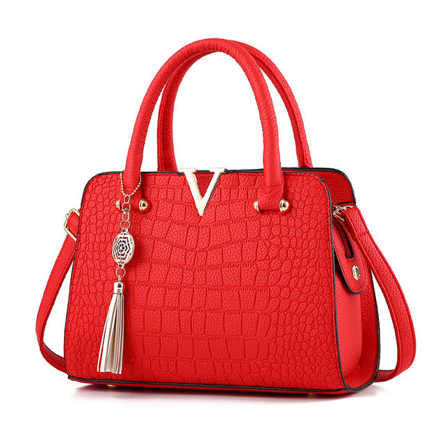 NEW CORCODILE PATTERNED HANDBAG