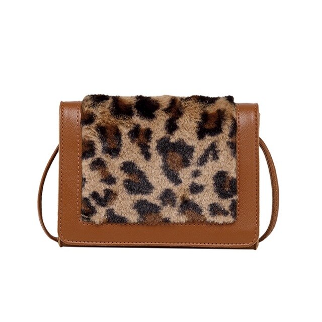 SLUFFY LEOPARD SLAP DETAILED SHOULDER BAG