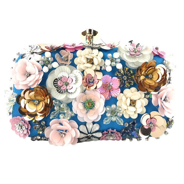 FULL OF FLOWER CLUTCH