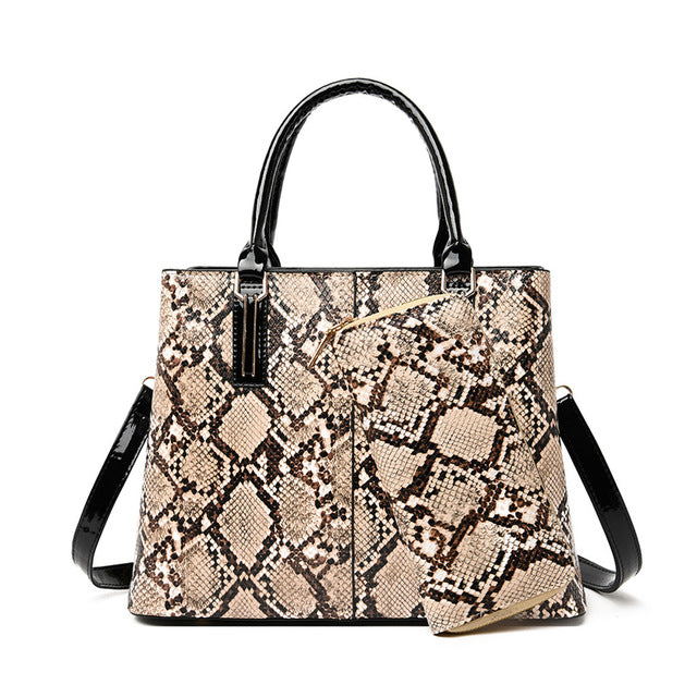 SNAKE SKIN PATTERNED HANDBAG