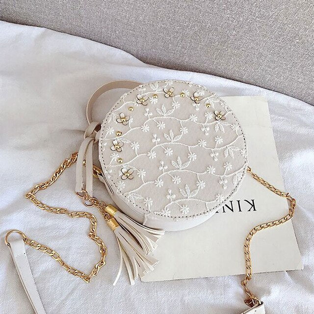 LILA ROUND EMBROIDERED SHOULDER BAG