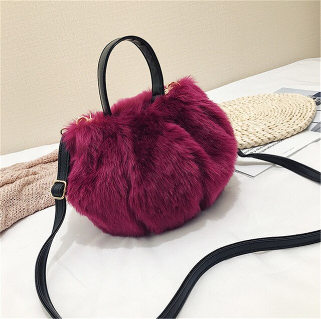 PINK FLUFFY SHOULDER BAG